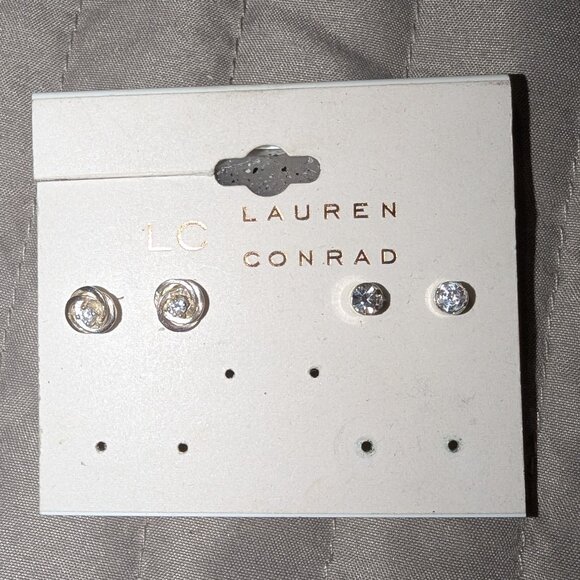 $1 with Bundle ~ Lauren Conrad Stud Earrings 4576 - Picture 1 of 3